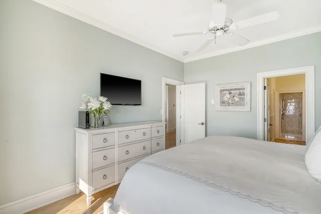Bedroom 3 image 1