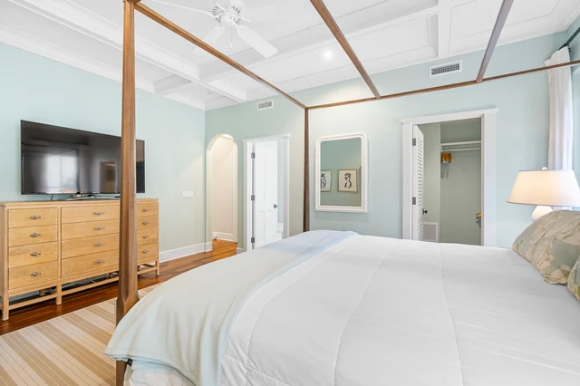Bedroom 1 image 1