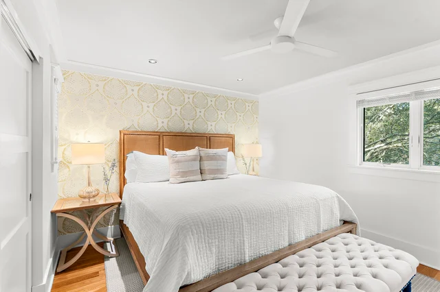 Bedroom 3 image 1