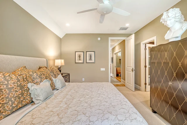 Bedroom 1 image 1