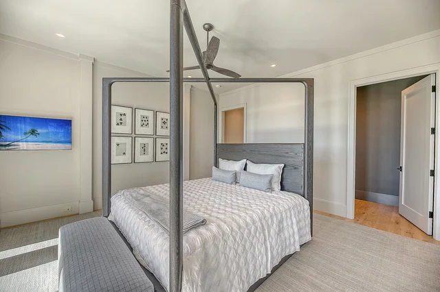 Bedroom 1 image 1