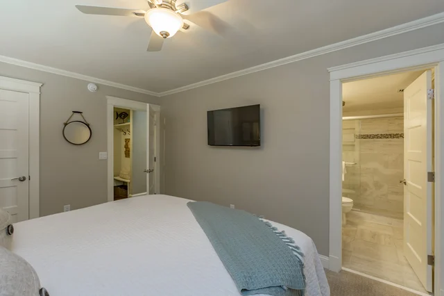 Bedroom 1 image 1