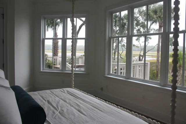 Bedroom 2 image 1