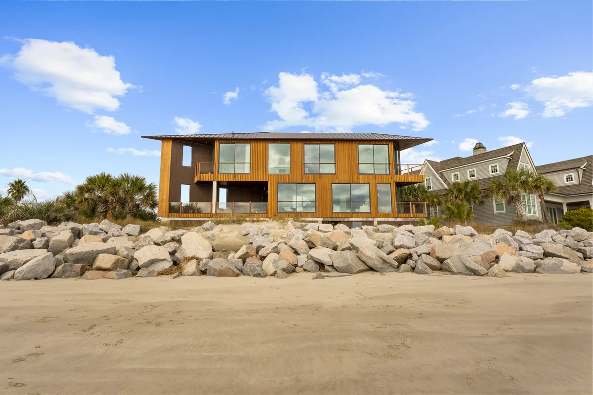 New Construction, Beachfront, Modern, Club access property photo 3