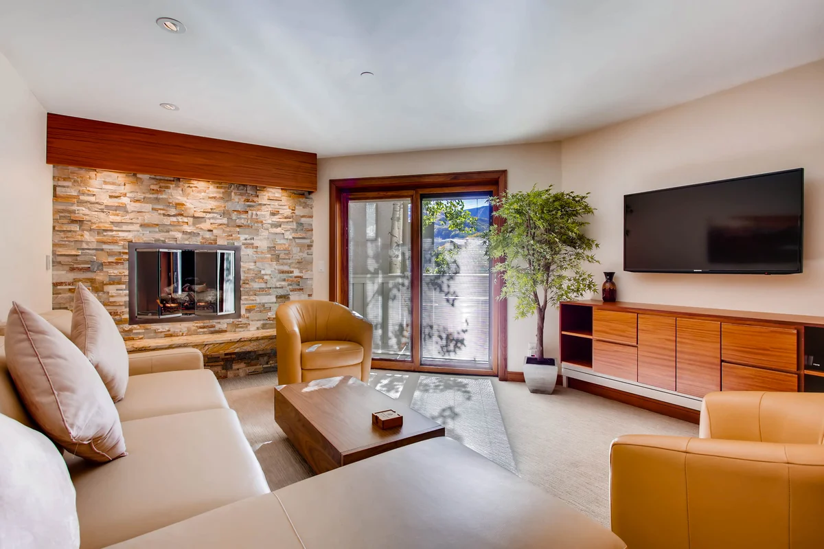 Condo in Vail property photo 2