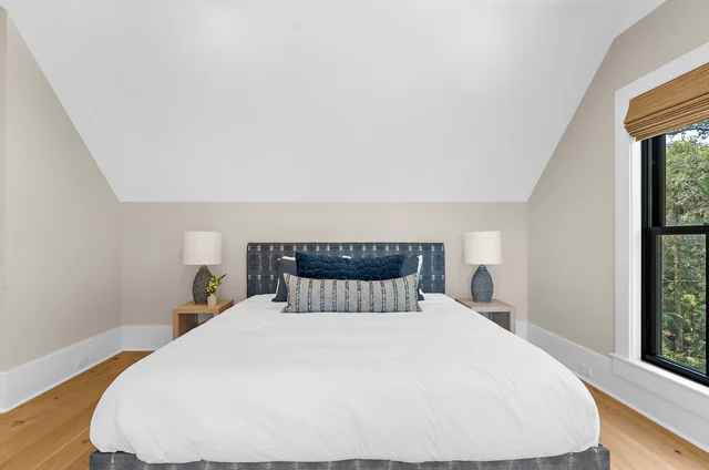 Bedroom 1 image 1