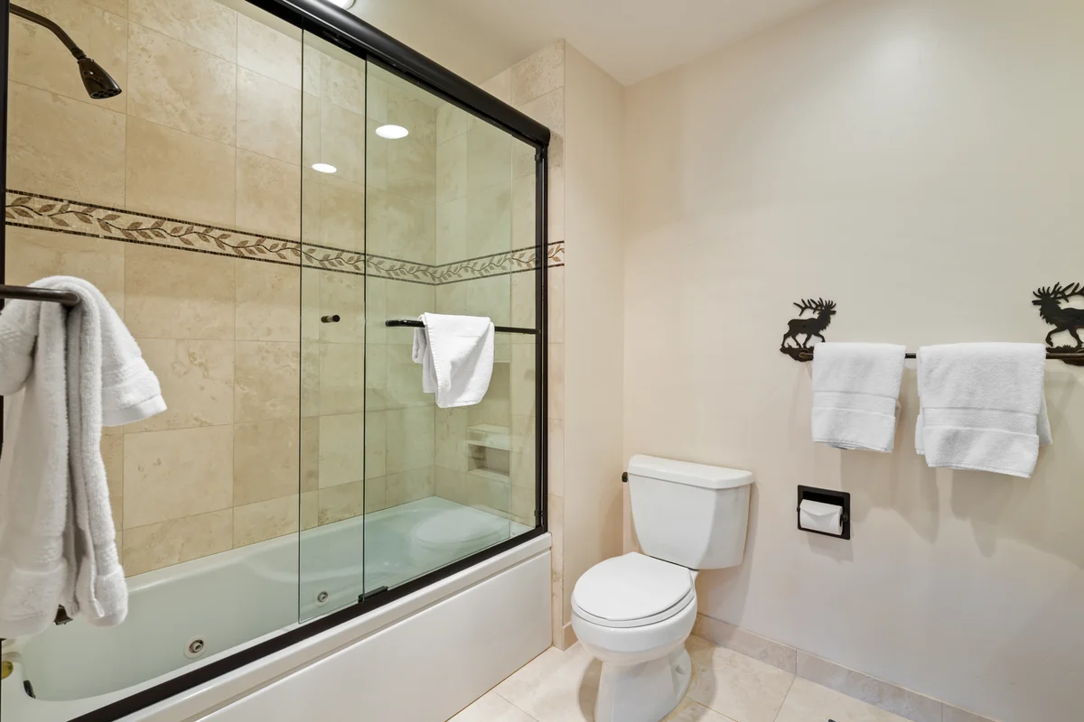 Condo in Beaver Creek property photo 1