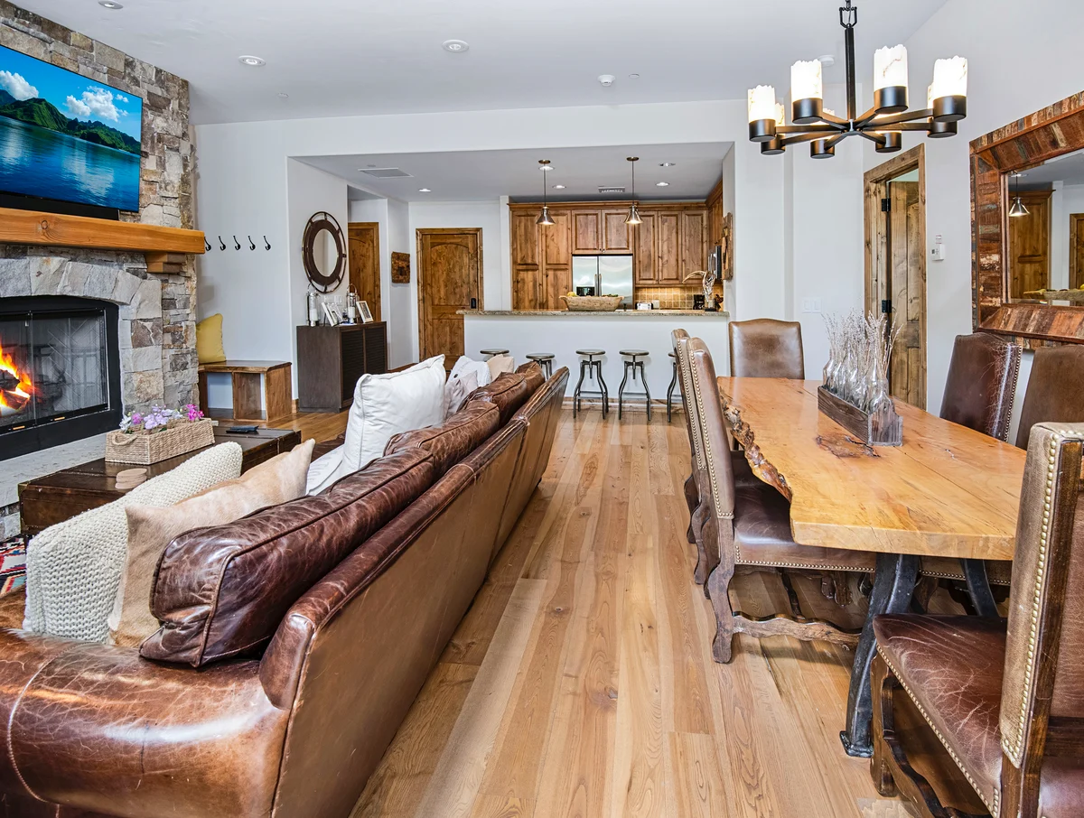 Condo in Beaver Creek property photo 5