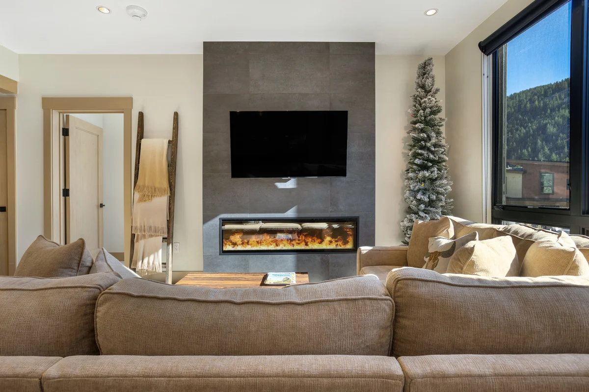 New Mtn Modern Westin Riverfront Amenities, OR106 property photo 4