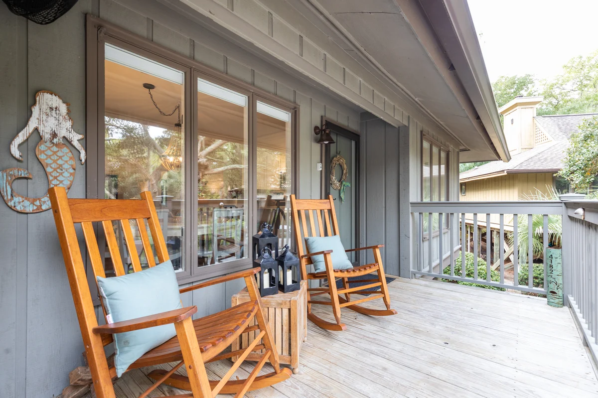 Stunning cottage, central location property photo 4