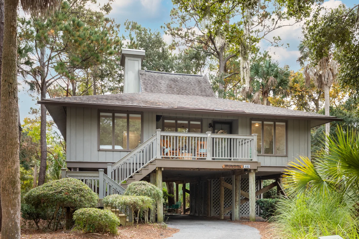 Stunning cottage, central location property photo 3