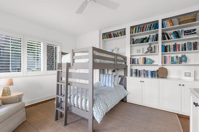 Bedroom 3 image 1