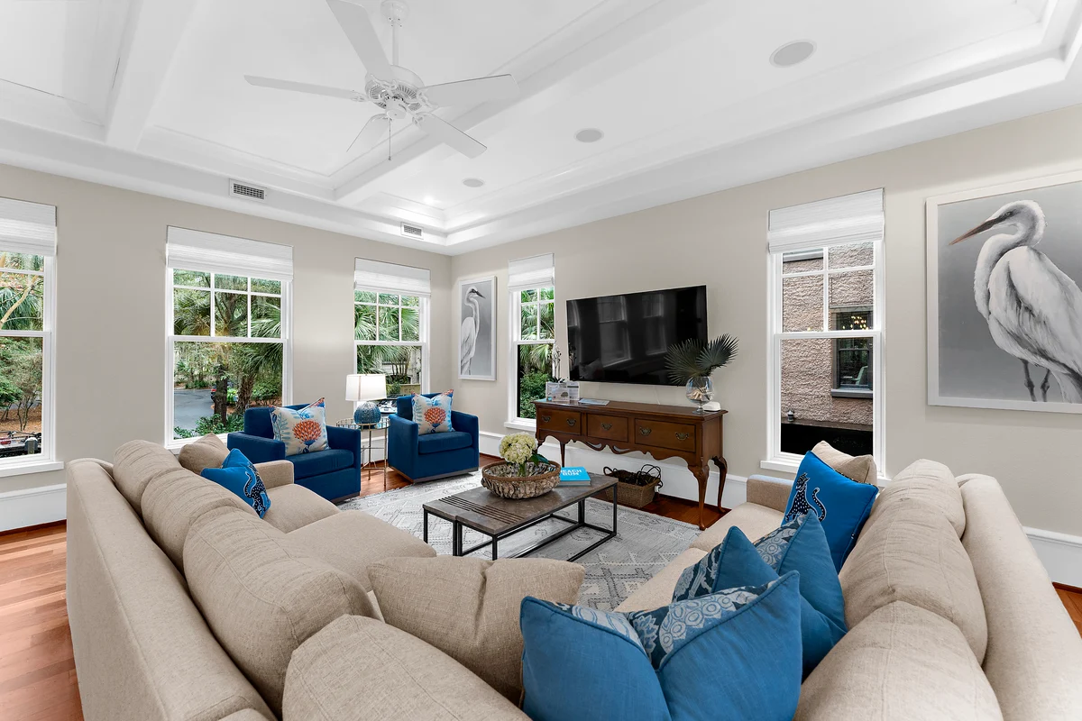 Charming, spacious cottage in popular Cypress Point property photo 2