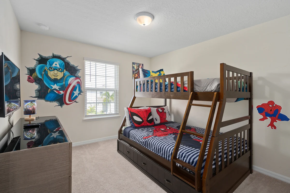 Bedroom 5 image 1