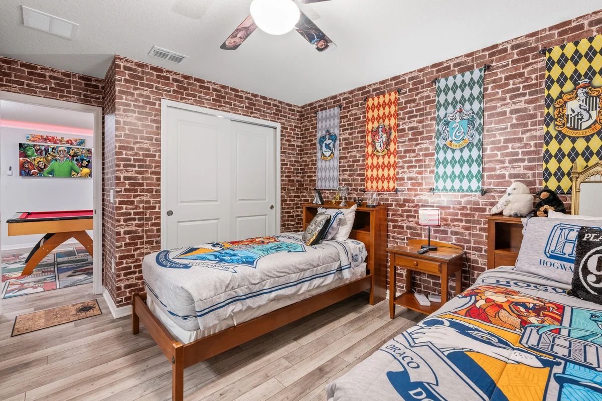 Bedroom 3 image 1