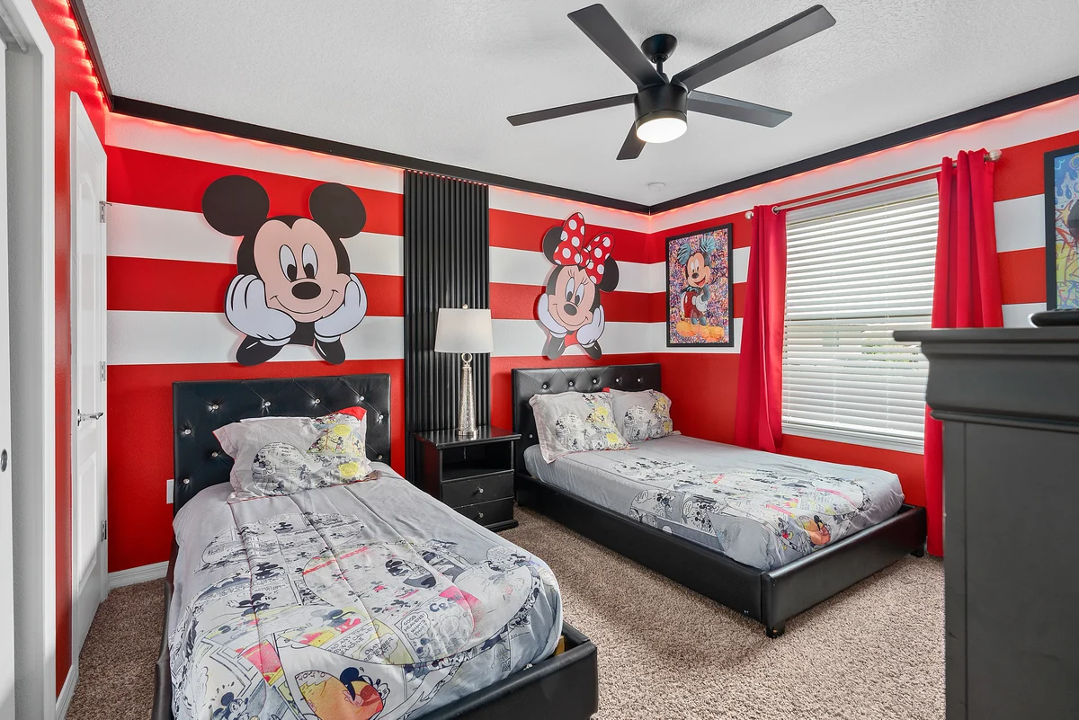 Bedroom 1 image 1