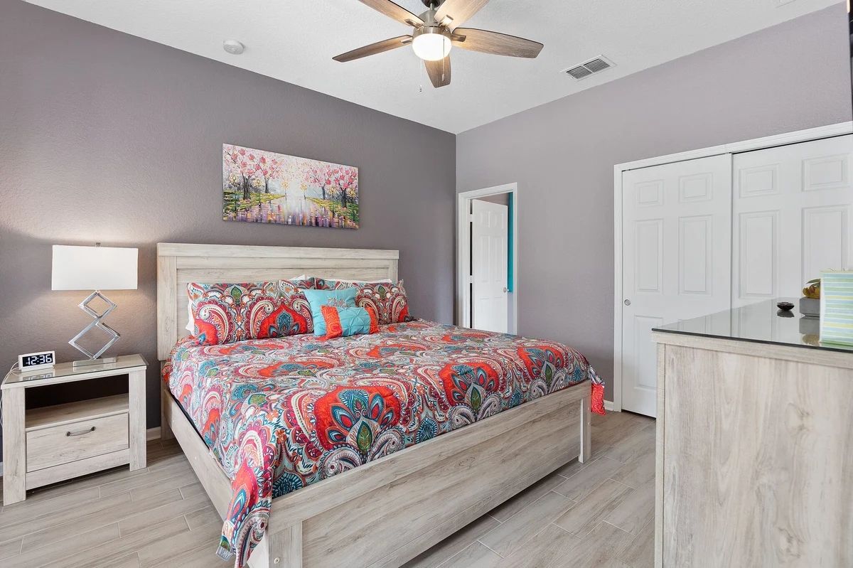 Bedroom 1 image 1