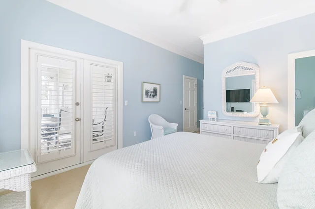 Bedroom 1 image 1