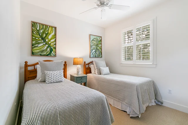 Bedroom 3 image 1
