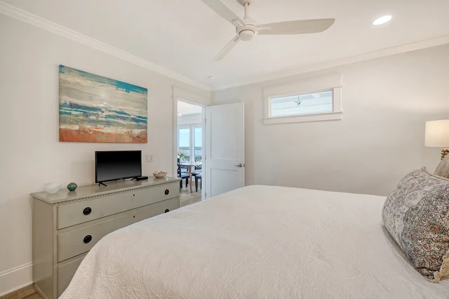 Bedroom 1 image 1