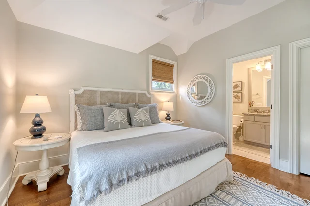 Bedroom 1 image 1