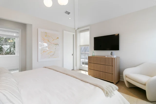 Bedroom 3 image 1