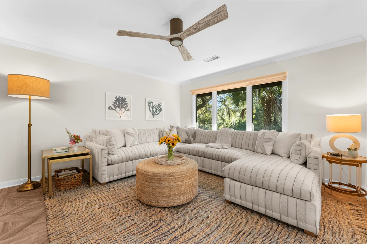 Beautiful reno, central, to beach and golf property photo 4