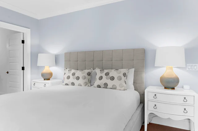 Bedroom 6 image 1