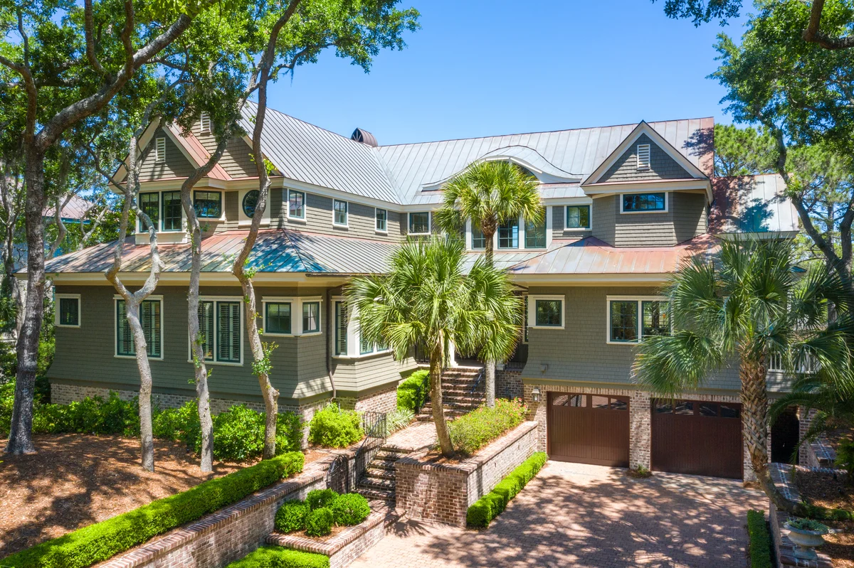 New to the rental market, stunning views, all new furnishings property photo 2