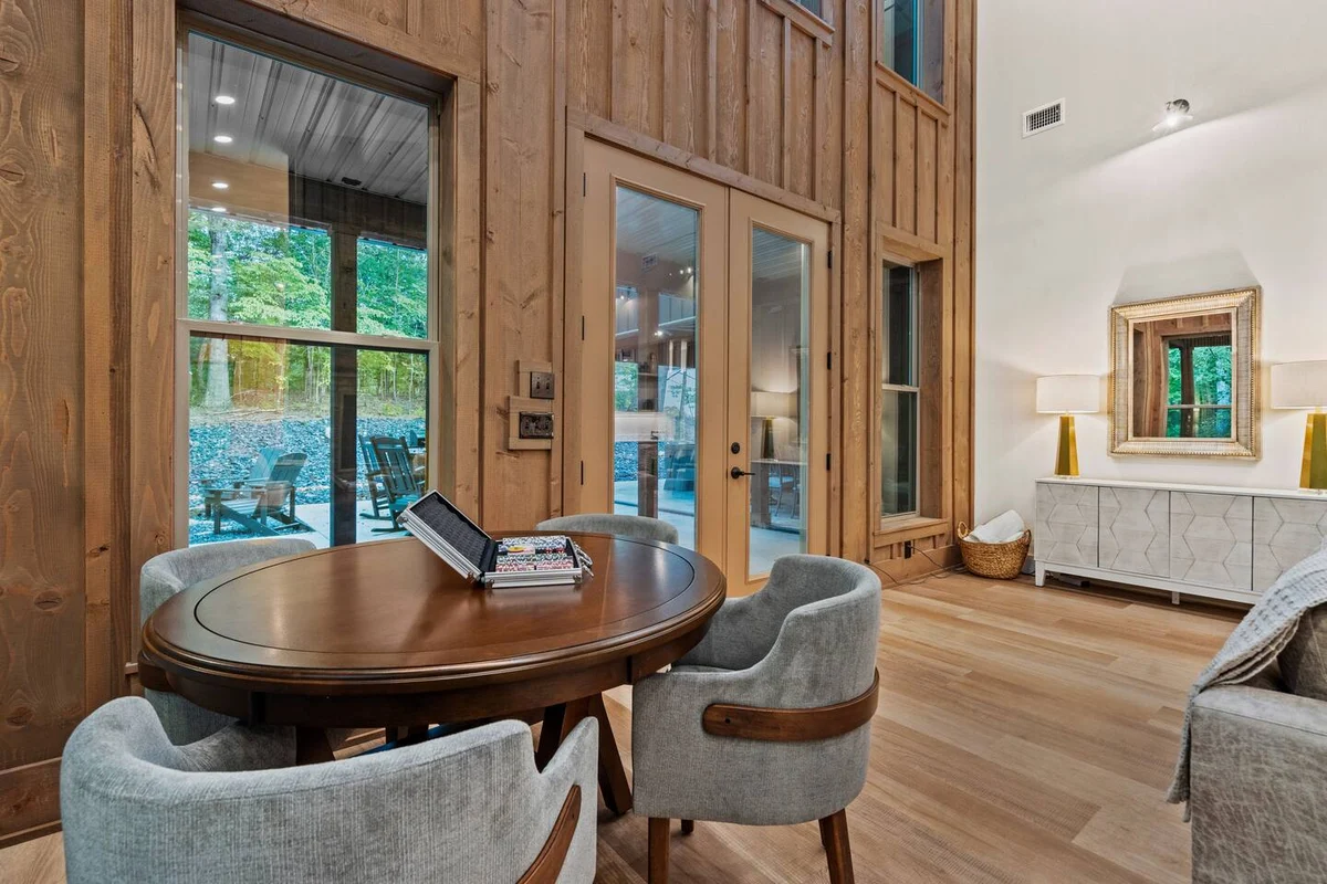 Serene Fall Getaway:Mid week Stay Specials property photo 5
