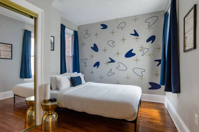 Bedroom 1 image 1