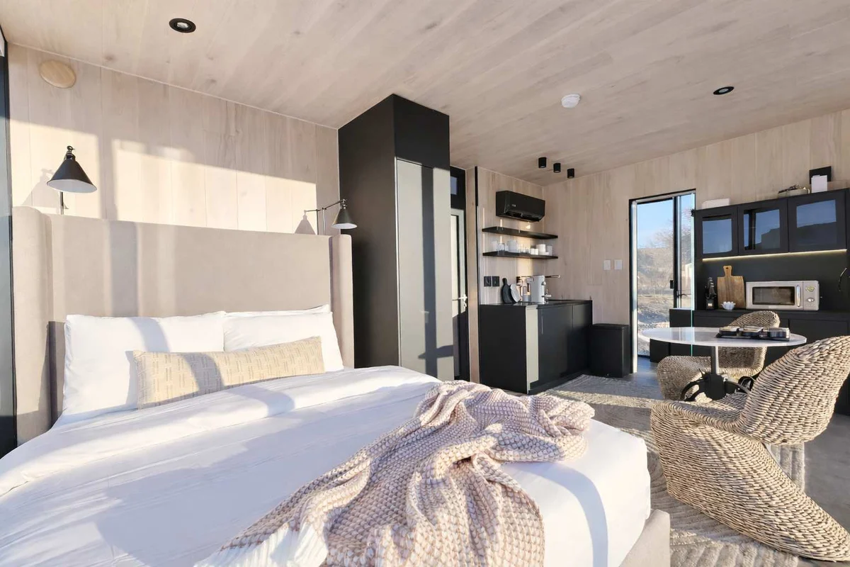 Bedroom image 1
