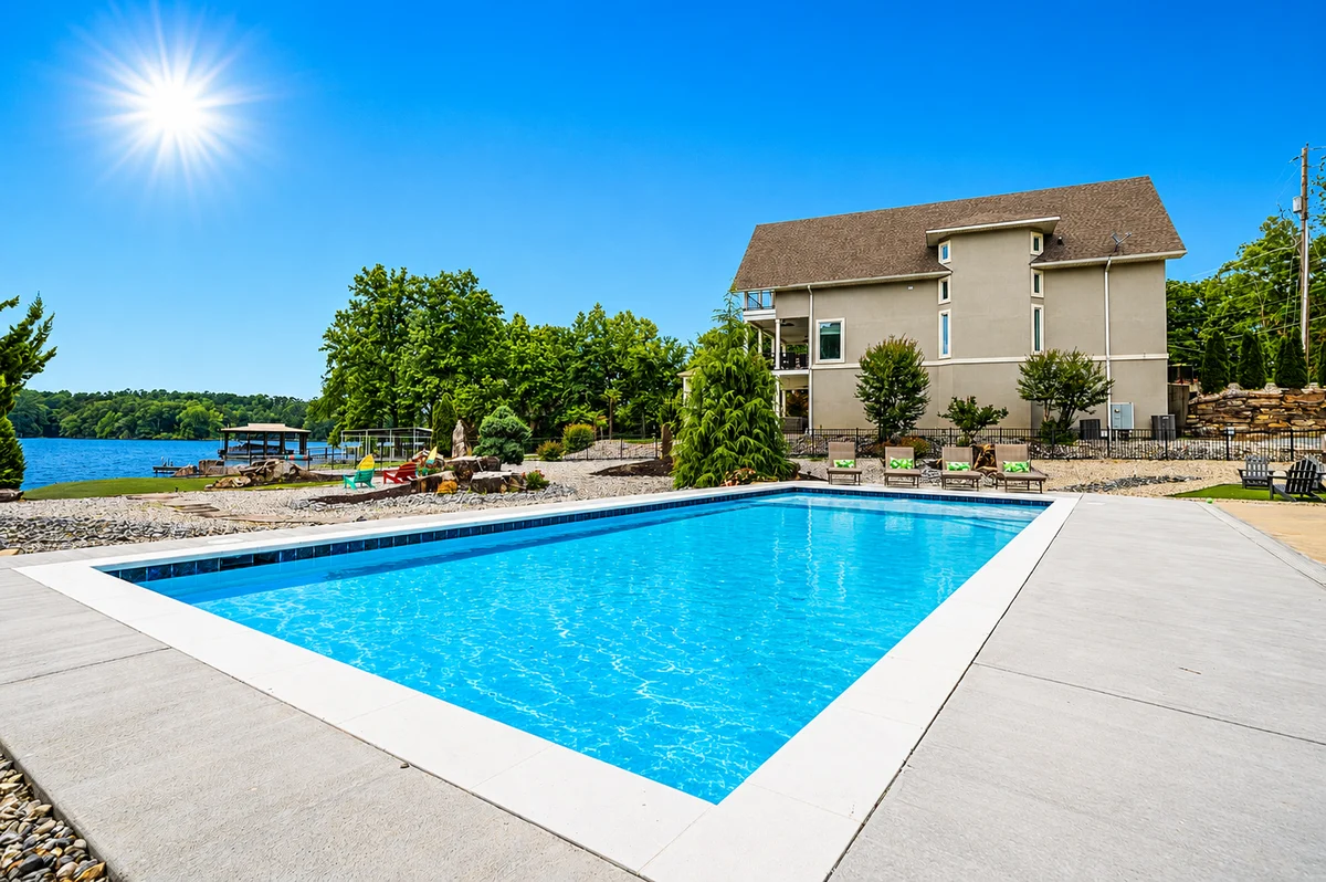 Home in Hot Springs property photo 3