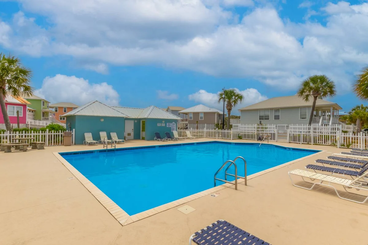 Home in Gulf Shores property photo 2