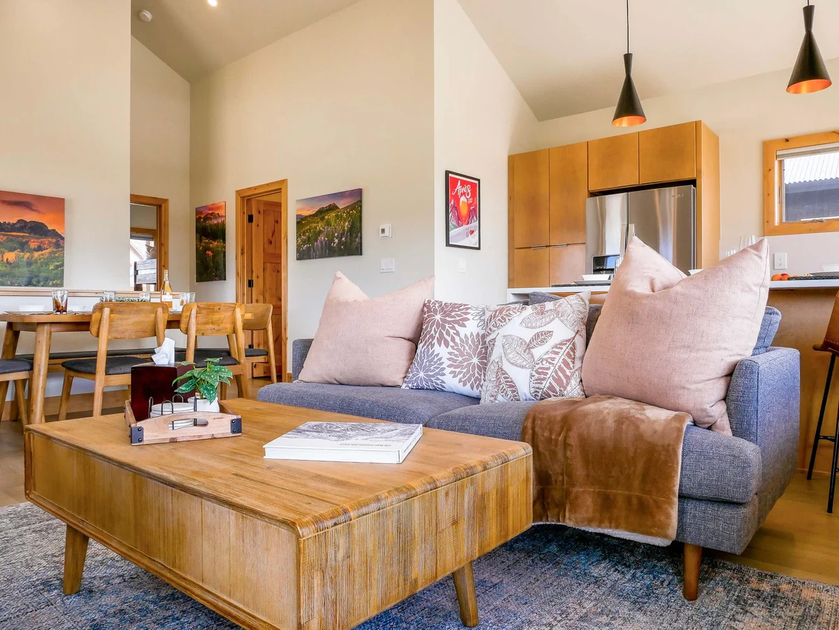Condo in Crested Butte property photo 3