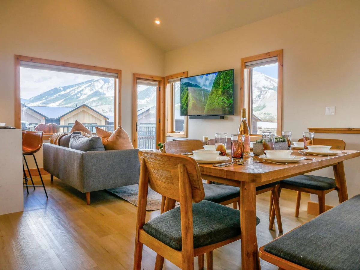Condo in Crested Butte property photo 4