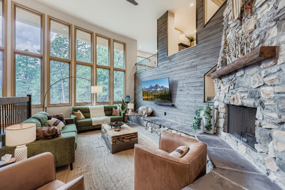 Home in Colorado Springs property photo 2