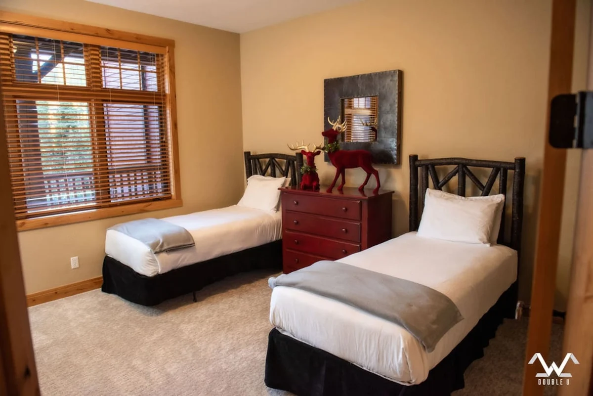Bedroom 1 image 1