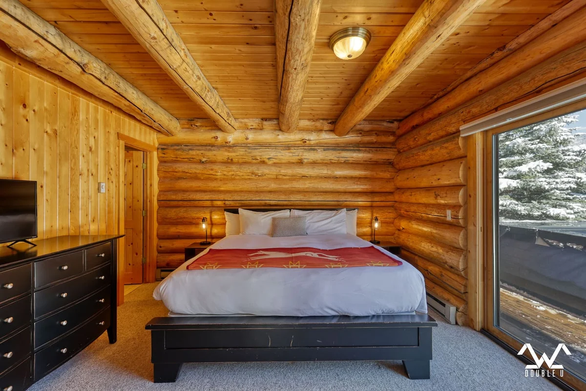 Bedroom 1 image 1