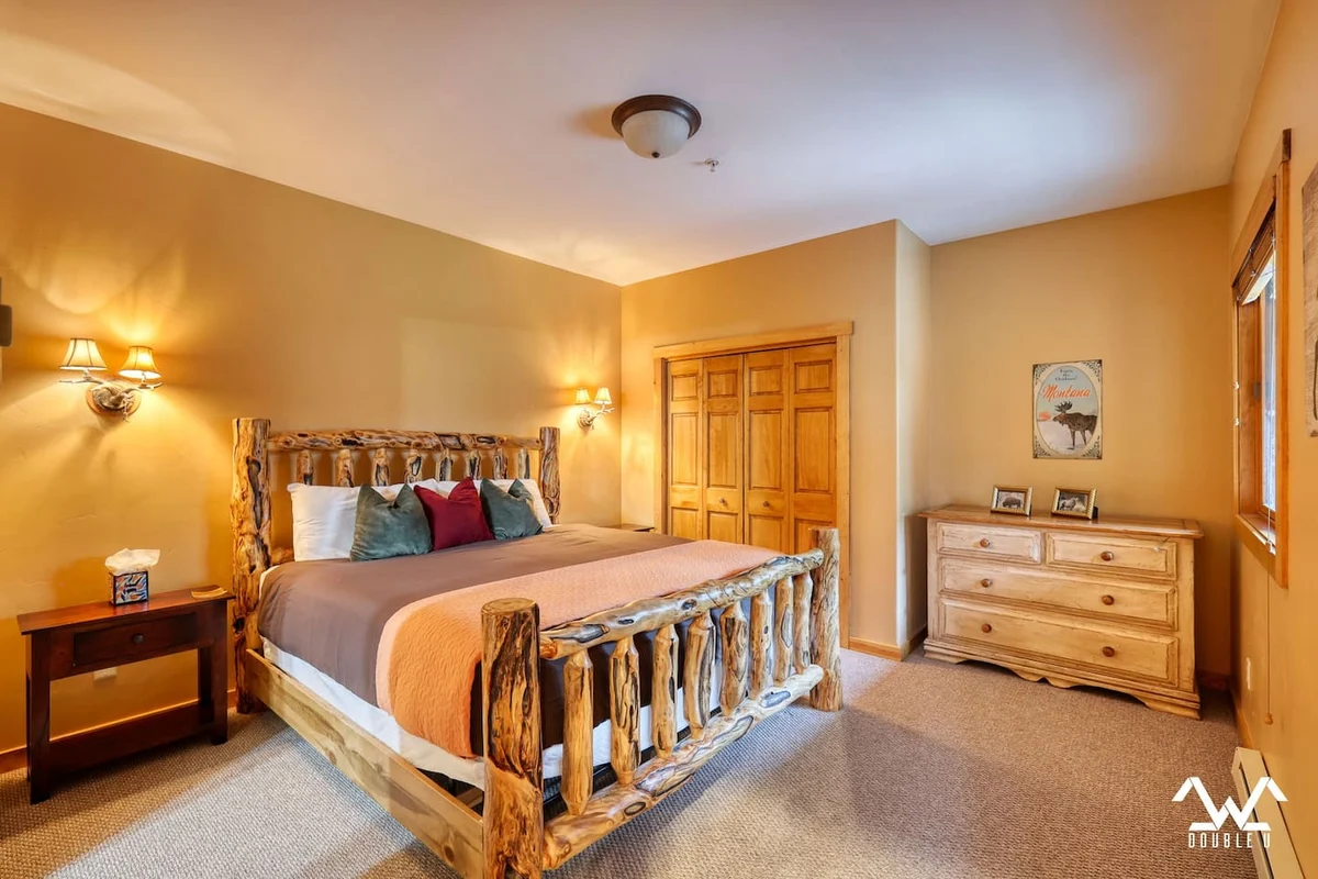 Bedroom 1 image 1