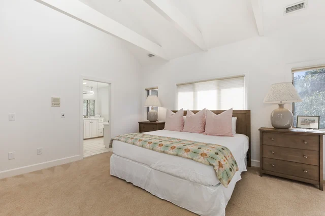 Bedroom 4 image 1