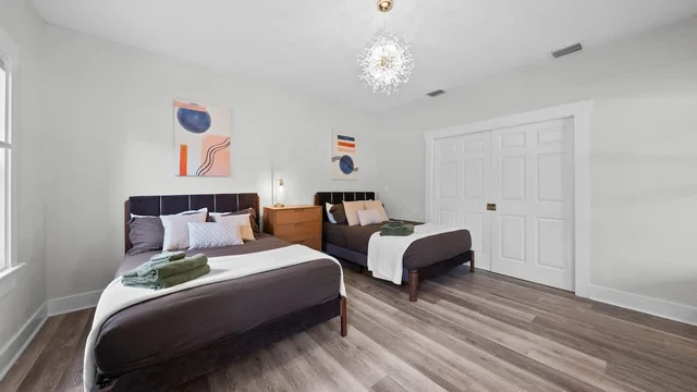 Bedroom 3 image 1