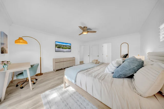 Bedroom 1 image 1