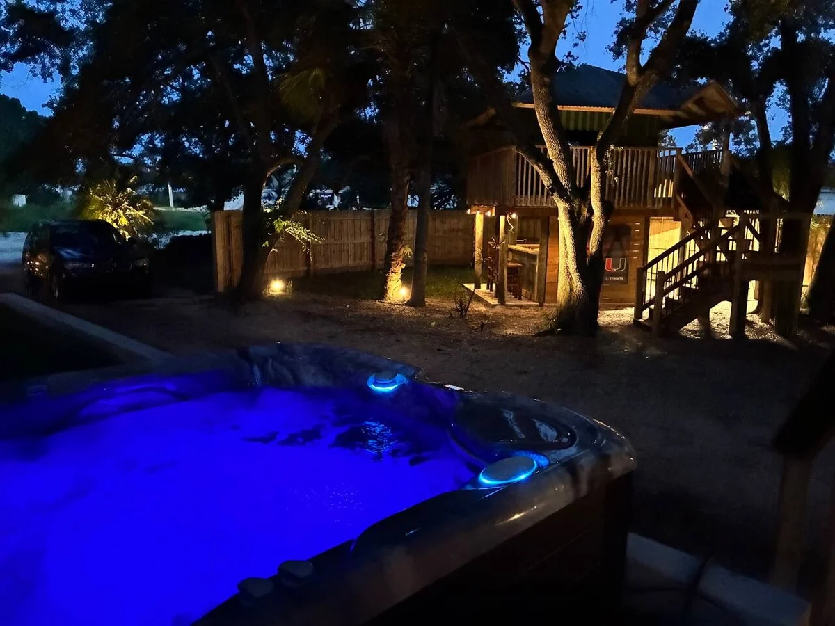 Home in Vero Beach property photo 2