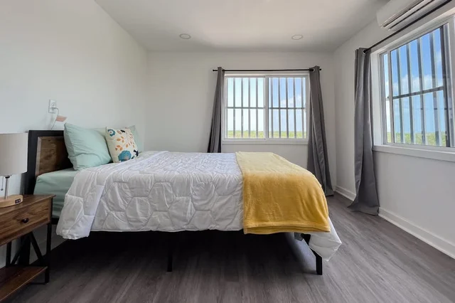 Bedroom 1 image 1