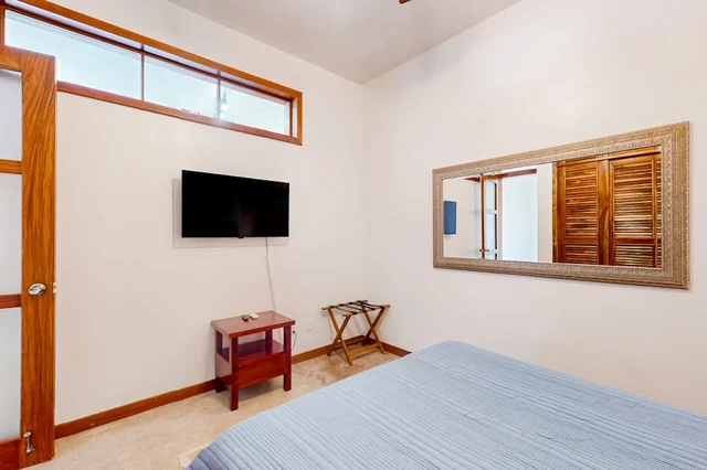 Bedroom 1 image 1