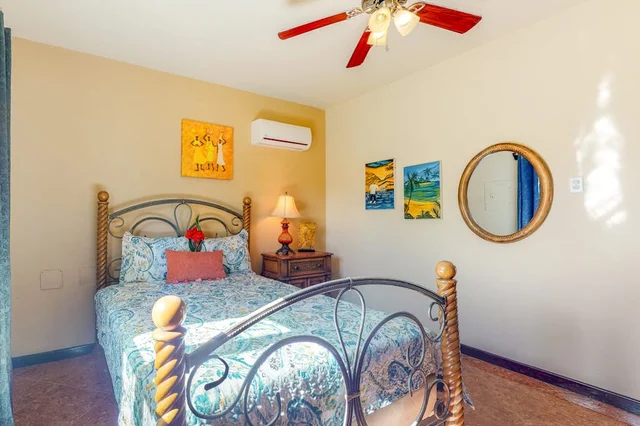 Bedroom 1 image 1