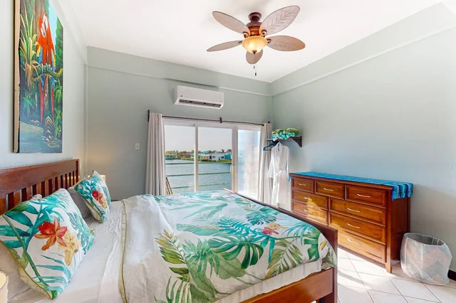 Bedroom 1 image 1