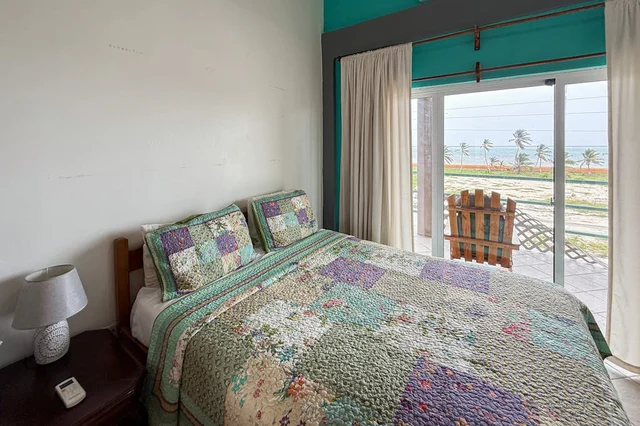 Bedroom 1 image 1