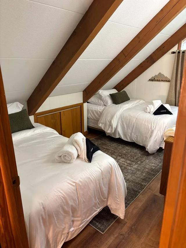 Bedroom 1 image 1